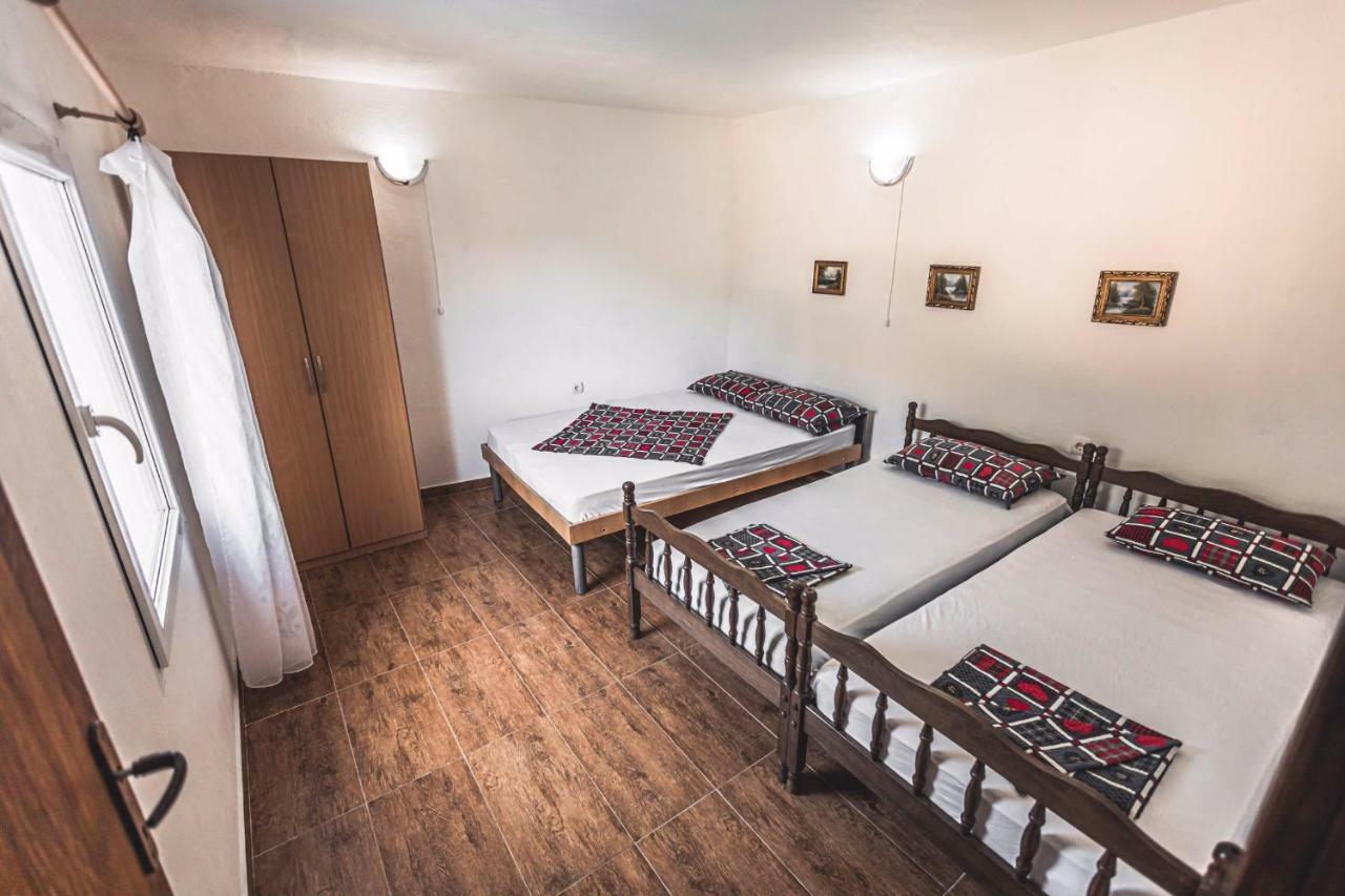 Apartments Ljujic Kruce Екстер'єр фото
